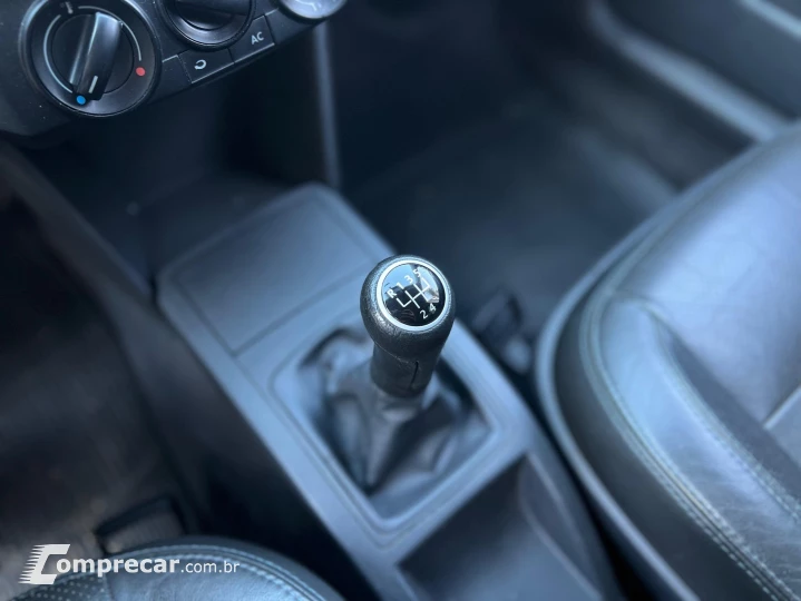 POLO 1.6 MI 8V FLEX 4P MANUAL