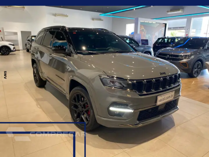 Commander 2.0 16V 4P HURRICANE 4 TURBO BLACKHAWK AUTOMÁTICO