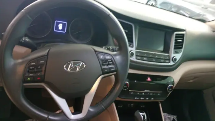 TUCSON 1.6 16V T-gdi GLS