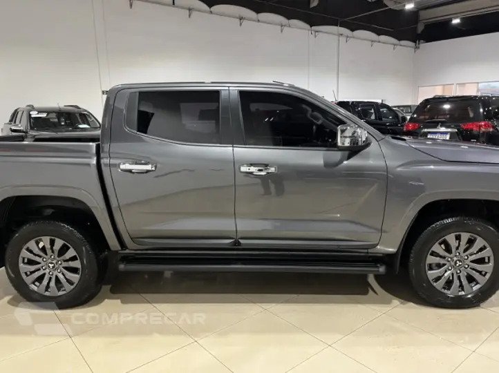 TRITON 2.4 Biturbo CD HPE 4X4