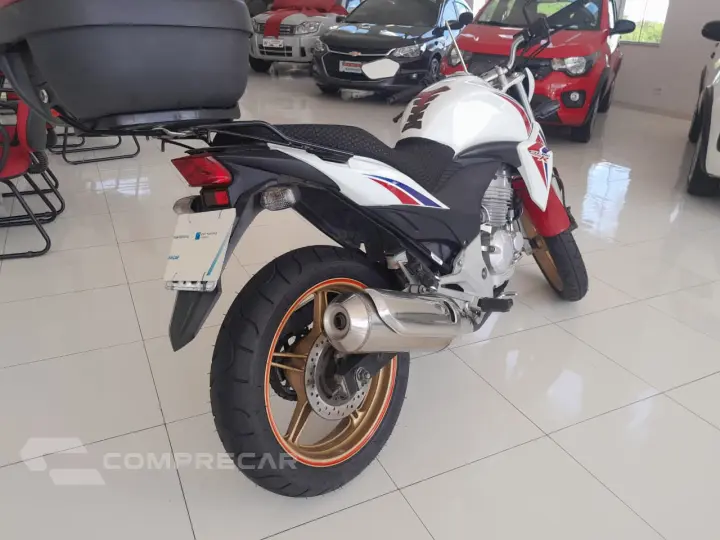 CB 300 R ESPECIAL EDITION