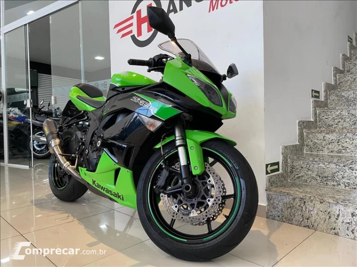NINJA ZX 6R