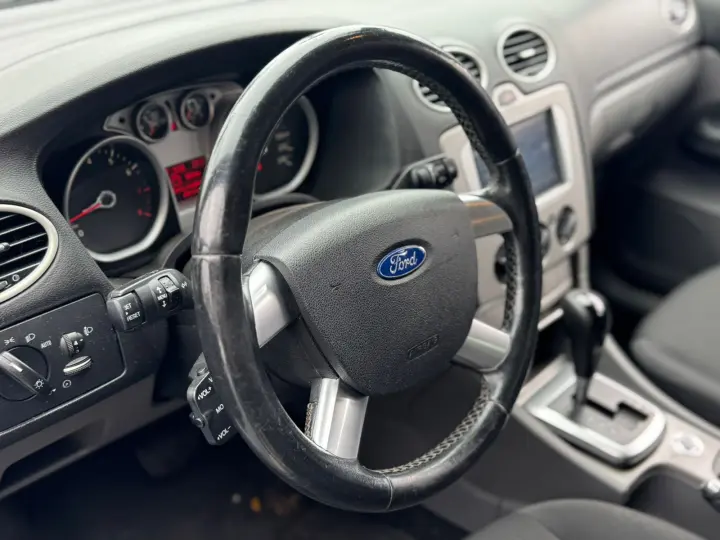 FOCUS 2.0 Sedan 16V