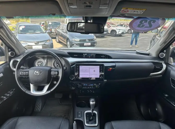 HILUX 2.8 D-4D TURBO DIESEL CD SRX 4X4 AUTOMÁTICO
