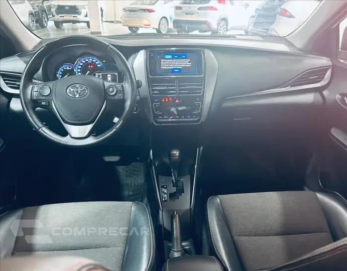 YARIS 1.5 16V Sedan XS Connect