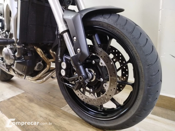 MT-09  ABS