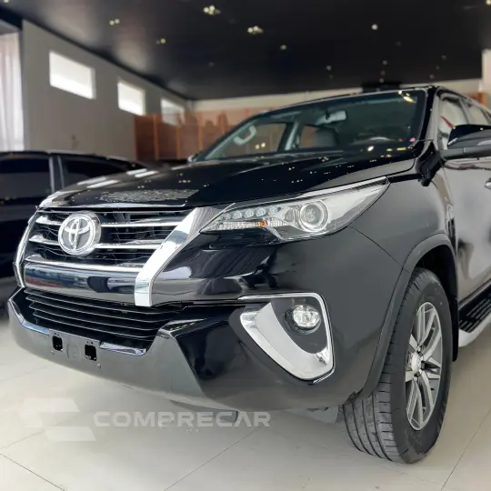 HILUX SW4 2.8 SRX 4X4 7 Lugares 16V Turbo Intercooler