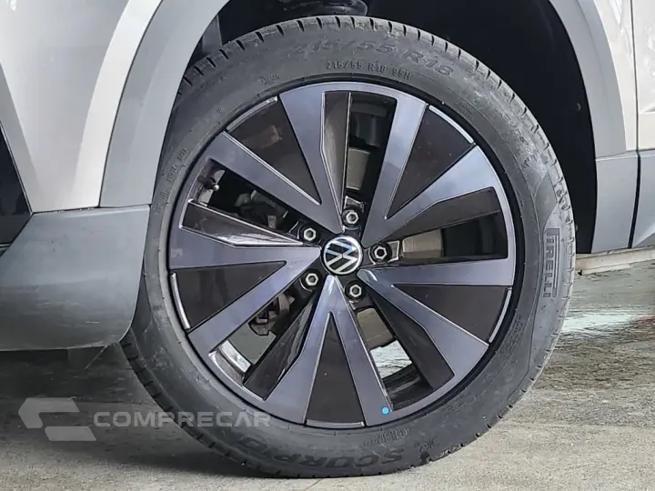 TAOS 1.4 250 TSI TOTAL FLEX HIGHLINE AUTOMÁTICO