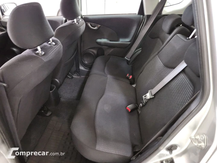 Fit 1.4 16V 4P LX FLEX