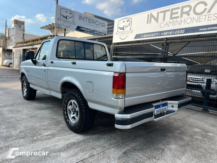 F-1000 2.5 XLT 4X2 CS 8V Turbo