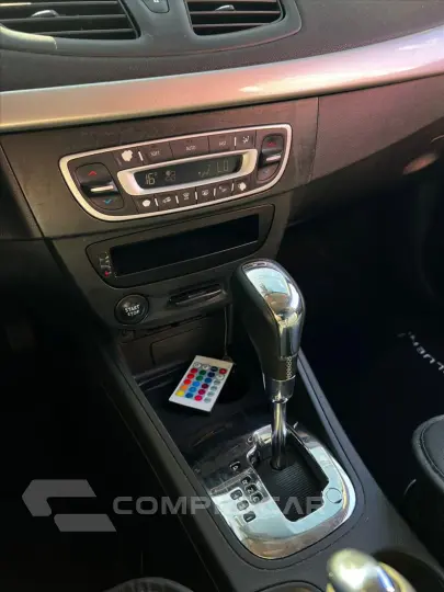 FLUENCE 2.0 Dynamique 16V