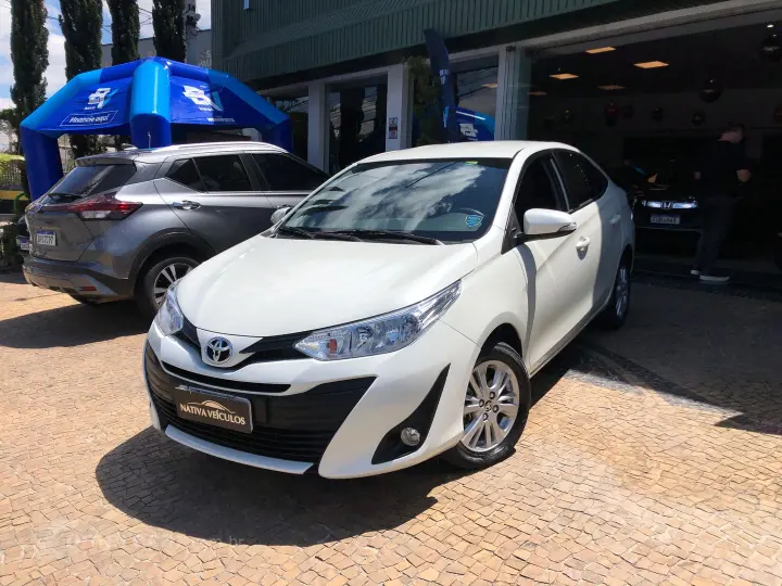 Yaris 1.5 16V Flex Sedan Xl Manual