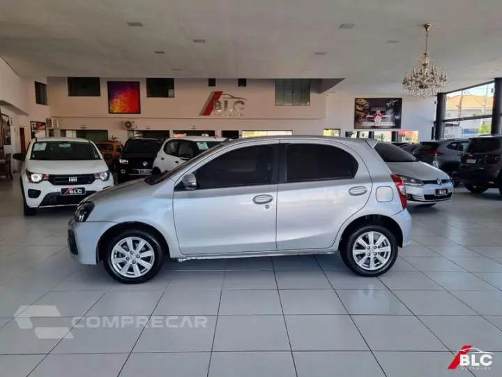 ETIOS HB XPLUS AT