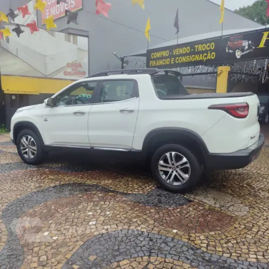 Toro Freedom 2.4 16V Flex Aut.