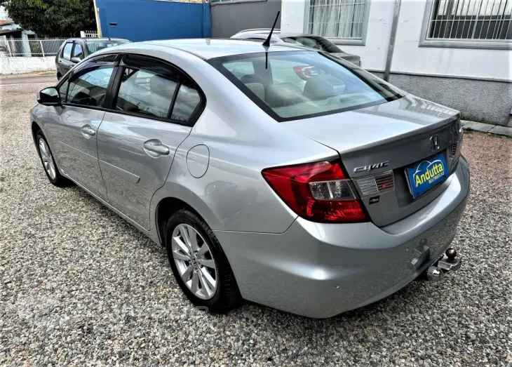 Civic 1.8 16V 4P FLEX LXS AUTOMÁTICO