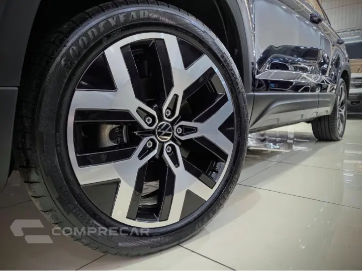 TAOS 1.4 250 TSI TOTAL FLEX HIGHLINE AUTOMÁTICO