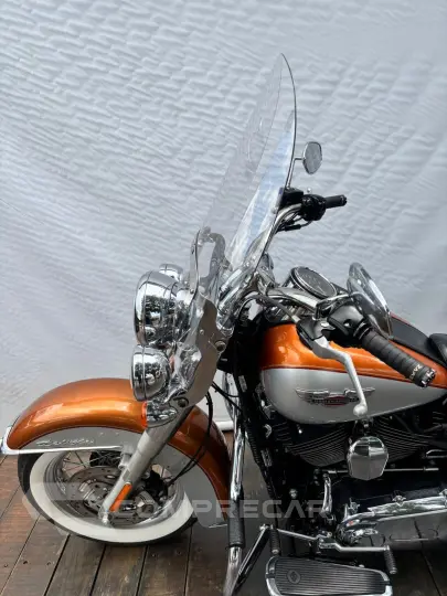 HARLEY-DAVIDSON SOFTAIL DELUXE