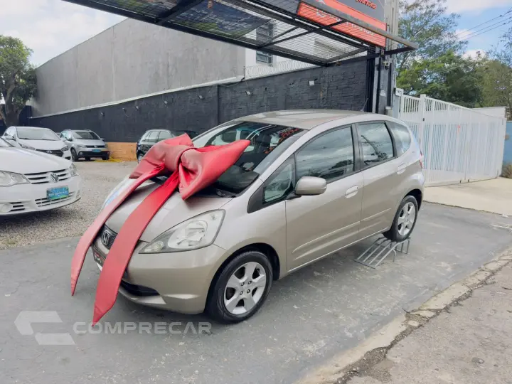 Fit 1.4 16V 4P LX FLEX