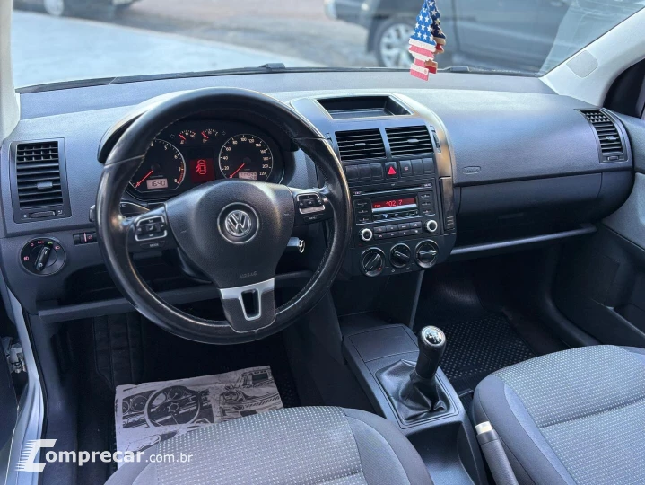 POLO SEDAN 1.6 MI 8V