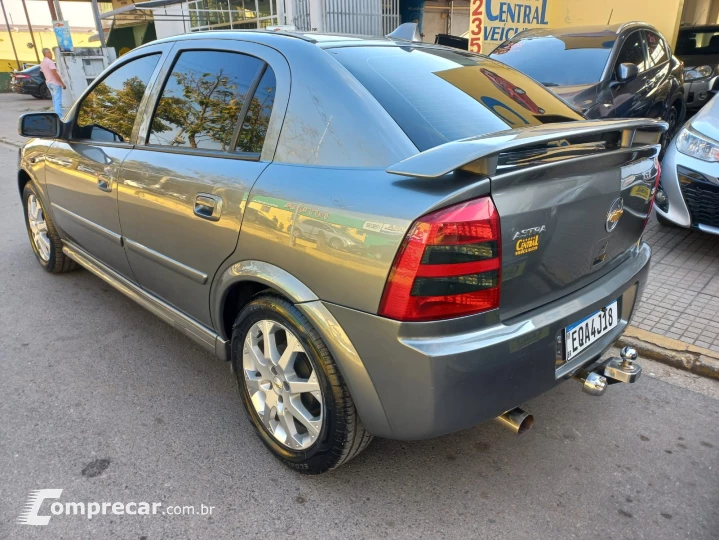 ASTRA 2.0 MPFI Advantage 8V