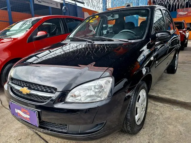 CLASSIC - 1.0 MPFI LS 8V 4P MANUAL