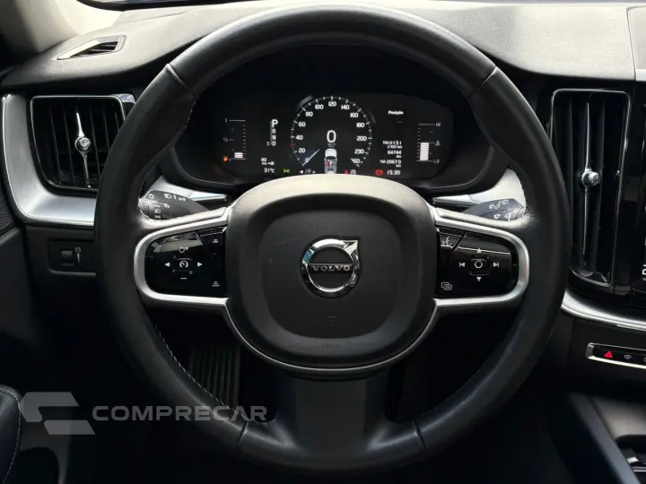XC60 2.0 T5 Momentum AWD Geartronic