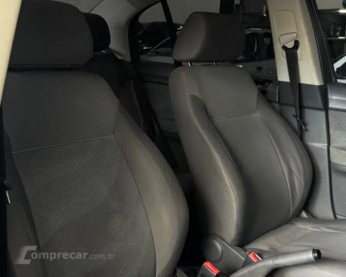 Polo Sedan 1.6 Mi Total Flex 8V 4p