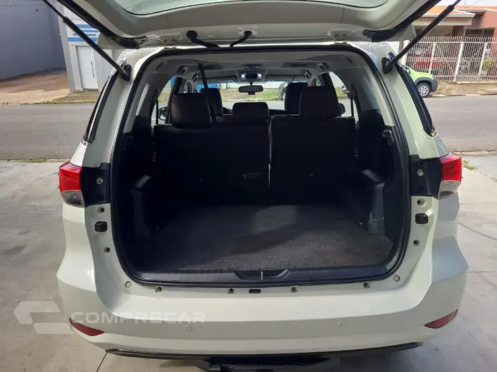 Hilux SW4 SRX 4x4 2.8 TDI 16V Dies. Aut.