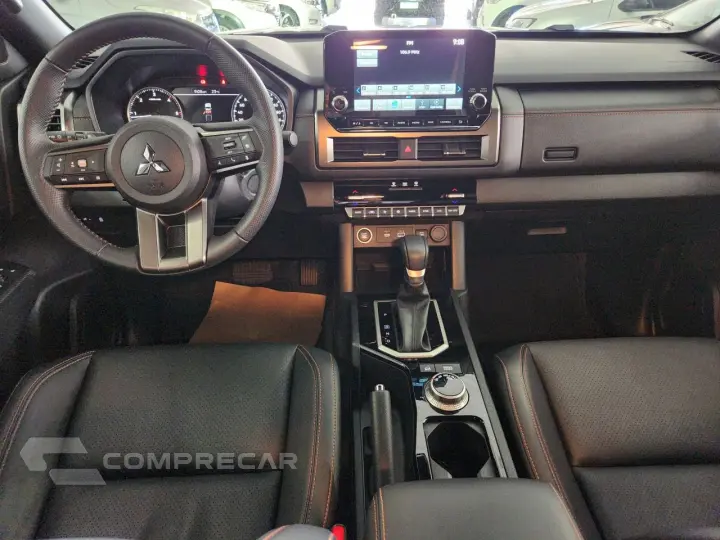 Triton  2.4 KATANA BITURBO DIESEL CABINE DUPLA 4X4 AUTOMÁTIC