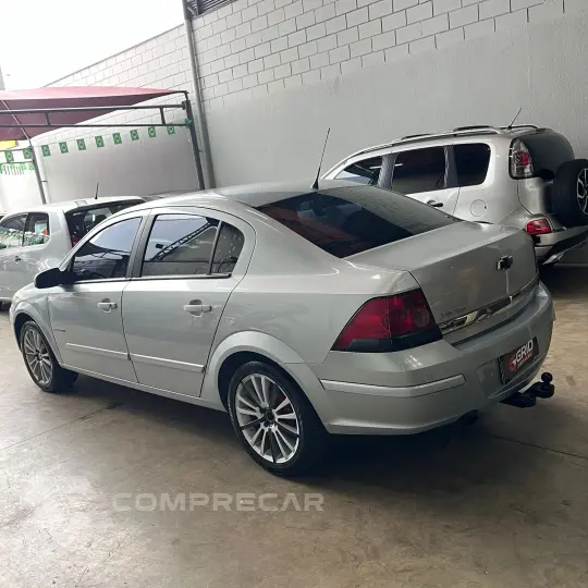 VECTRA 2.0 MPFI Expression 8V
