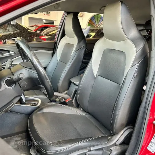 ONIX 1.0 Turbo Plus Premier