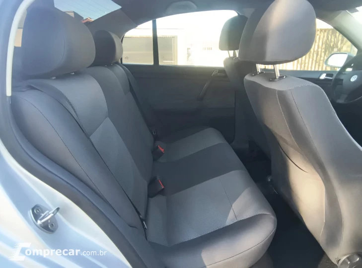 POLO SEDAN 1.6 MI 8V