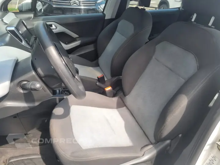 208 1.5 ACTIVE PACK 8V FLEX 4P MANUAL