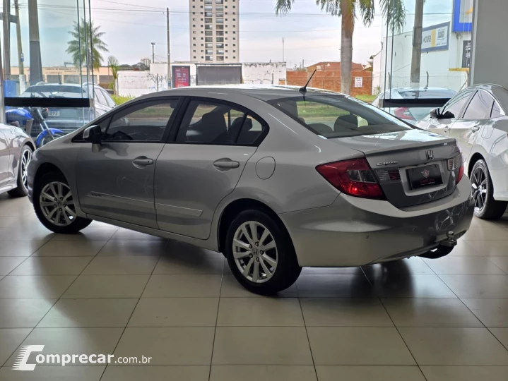 Civic 1.8 16V 4P FLEX LXS AUTOMÁTICO