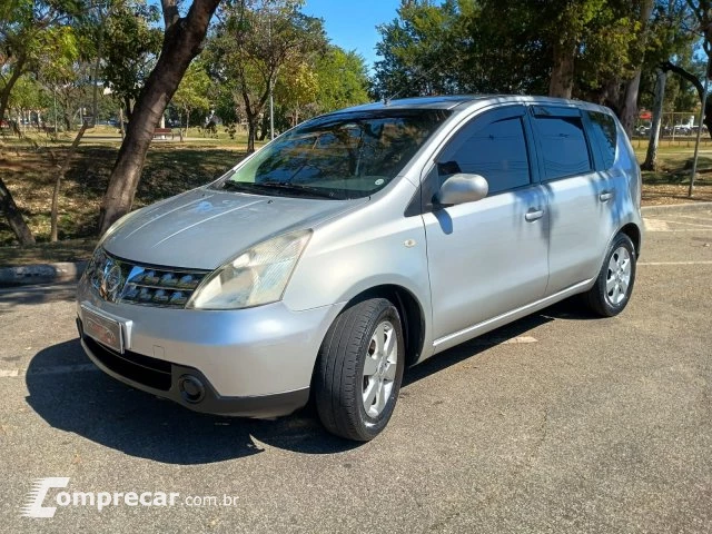 LIVINA - 1.6 16V 4P MANUAL