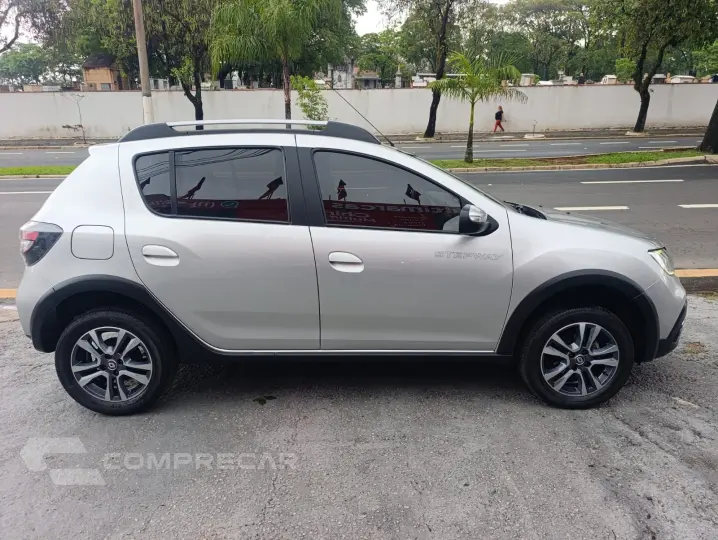 SANDERO 1.6 16V SCE Stepway Iconic