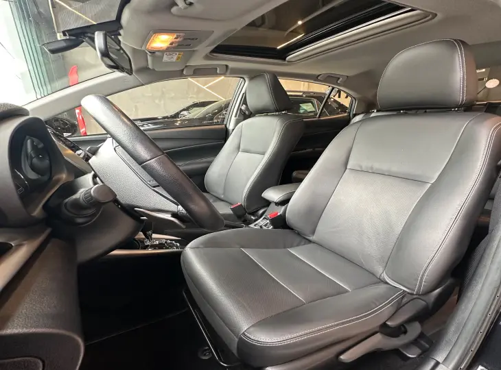 YARIS XLS Connect Sed. 1.5 Flex 16V Aut.