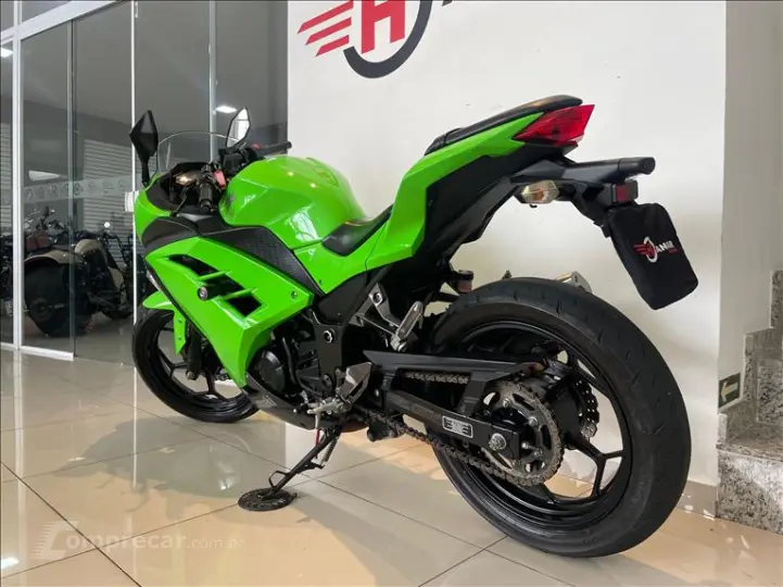 NINJA 300