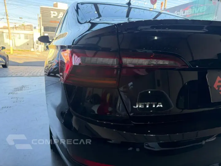 JETTA R-Line 250 TSI 1.4 Flex 16V Aut.