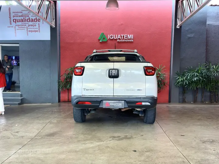 TORO 2.0 16V TURBO DIESEL VOLCANO 4WD AT9