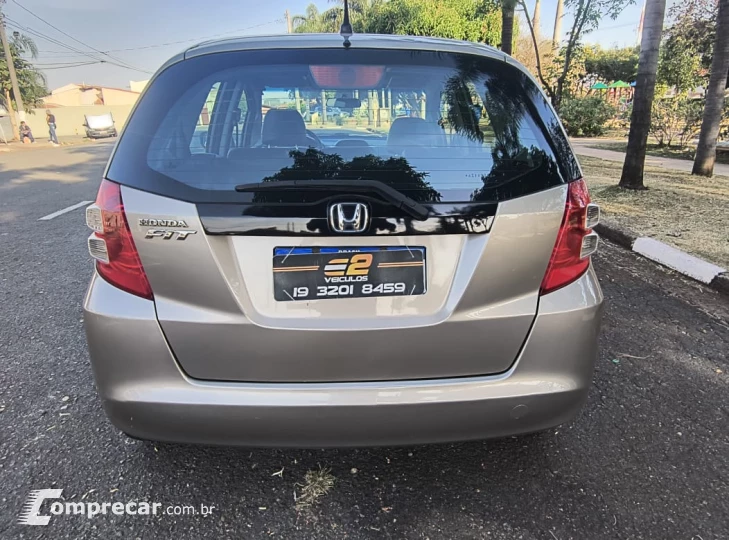 FIT 1.4 LX 16V
