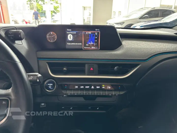 UX-250h Dynamic 2.0 16V Aut. (Híbrido)