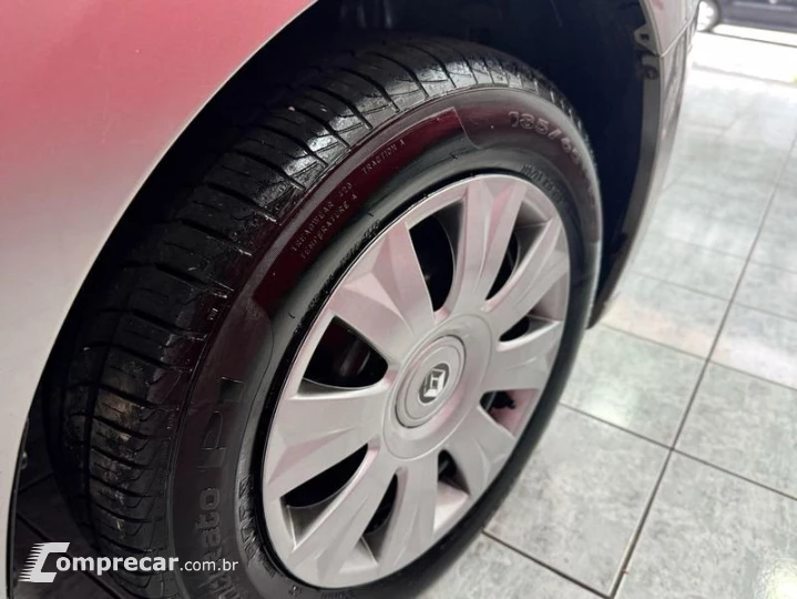 SANDERO ZEN10MT