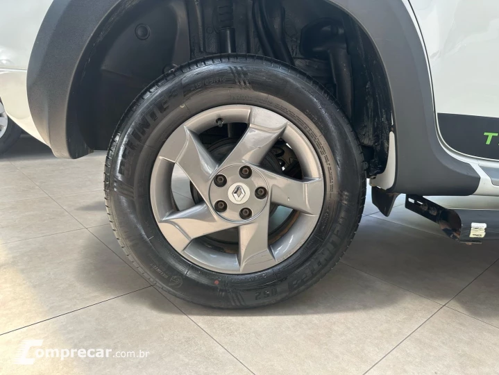 DUSTER 2.0 DYNAMIQUE 4X2 16V FLEX 4P AUTOMÁTICO