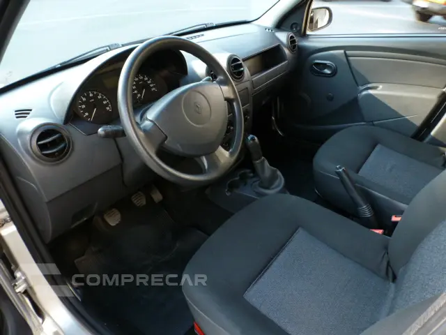 LOGAN 1.0 Authentique 16V