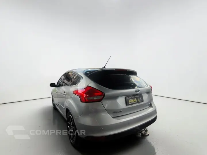 FOCUS 2.0 TITANIUM PLUS SEDAN 16V