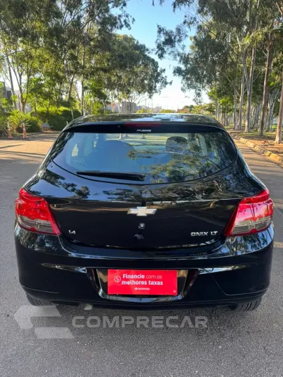 Onix 1.4 LT