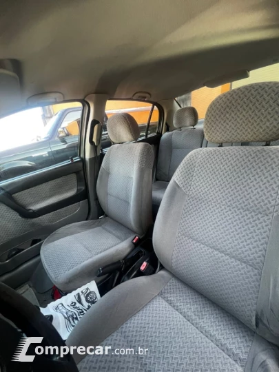 ASTRA 2.0 MPFI CD Sedan 8V