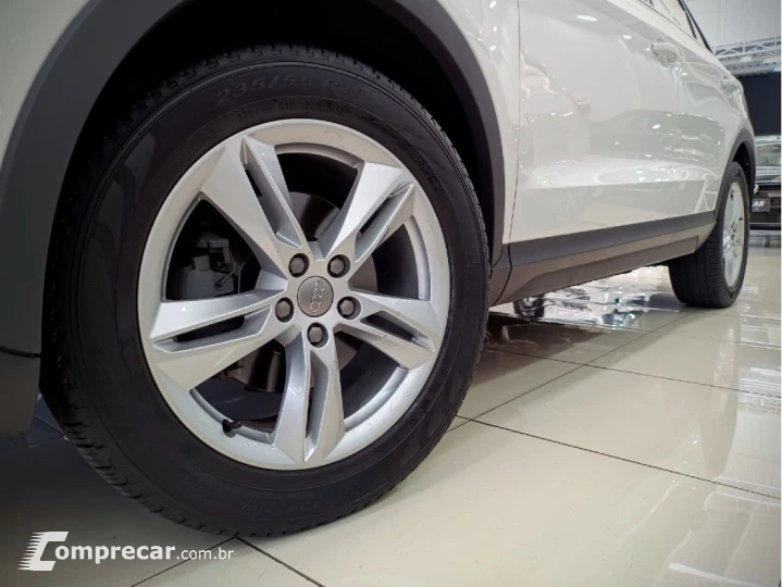 Q3 1.4 TFSI AMBIENTE FLEX 4P S TRONIC