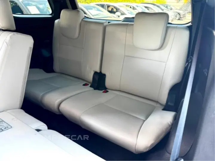 HILUX SW4 2.8 D-4D TURBO DIESEL DIAMOND 7L 4X4 AUTOMÁTICO